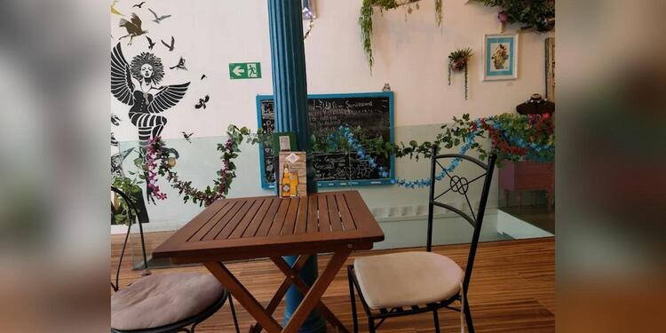 Cantina 33, restaurant