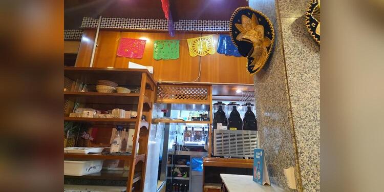 Wacamole Restaurant, restaurant