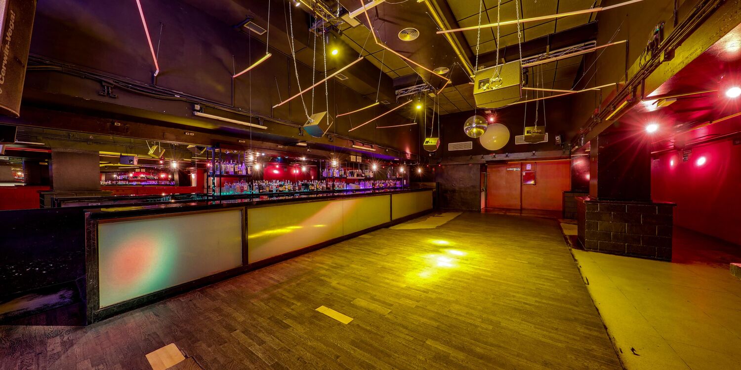 Ya'sta Club, rental_room