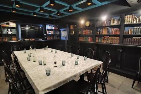 QUEENS lounge club & restaurante, Bar Zaragoza Casco Antiguo #0