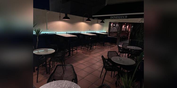 Donegan's Pub, bar