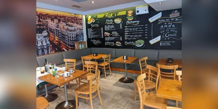 Cerveceria Rick's, bar