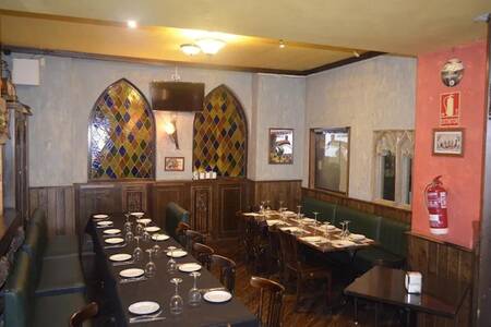 Restaurante Despedidas Valencia solteros solteras, Restaurante València Extramurs #0