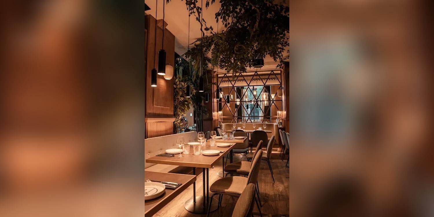 Zazú Cortes, restaurant