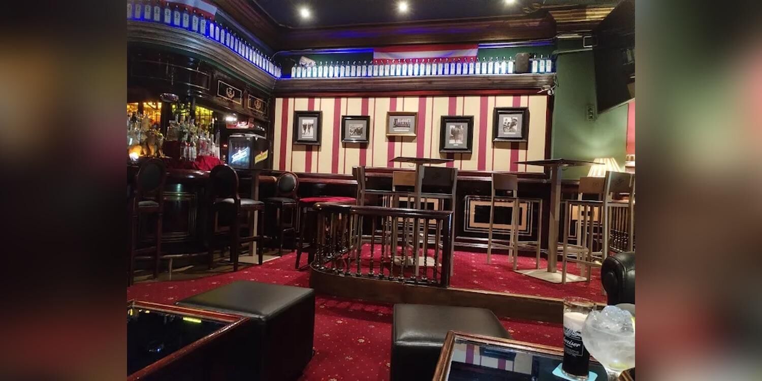 Sir Winston Churchill Pub, bar