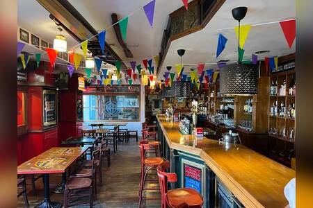 Bar Tommy Wallace Pub, Bar Zaragoza Santa Isabel #0