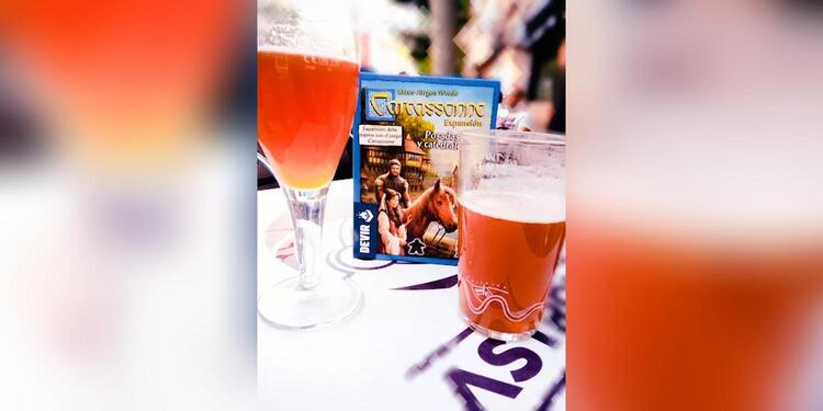 Rai Cervecería Punk / Rock, bar