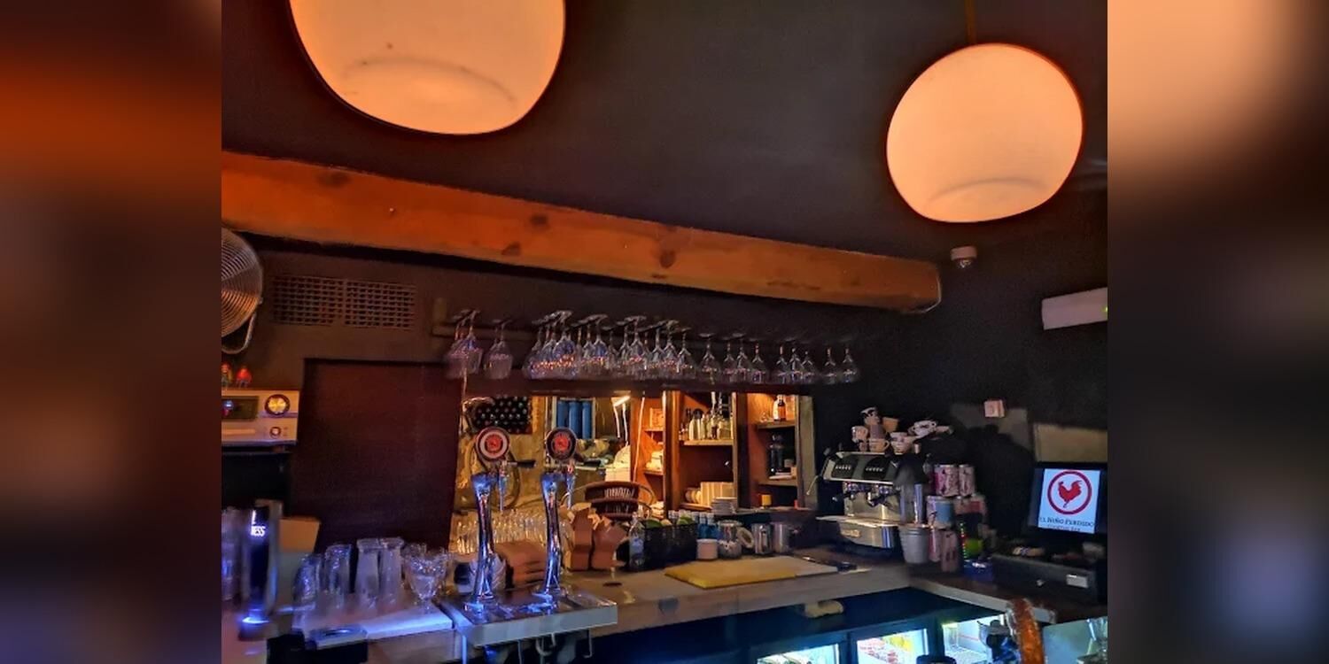 The Lost Child Cocktail's Bar, bar