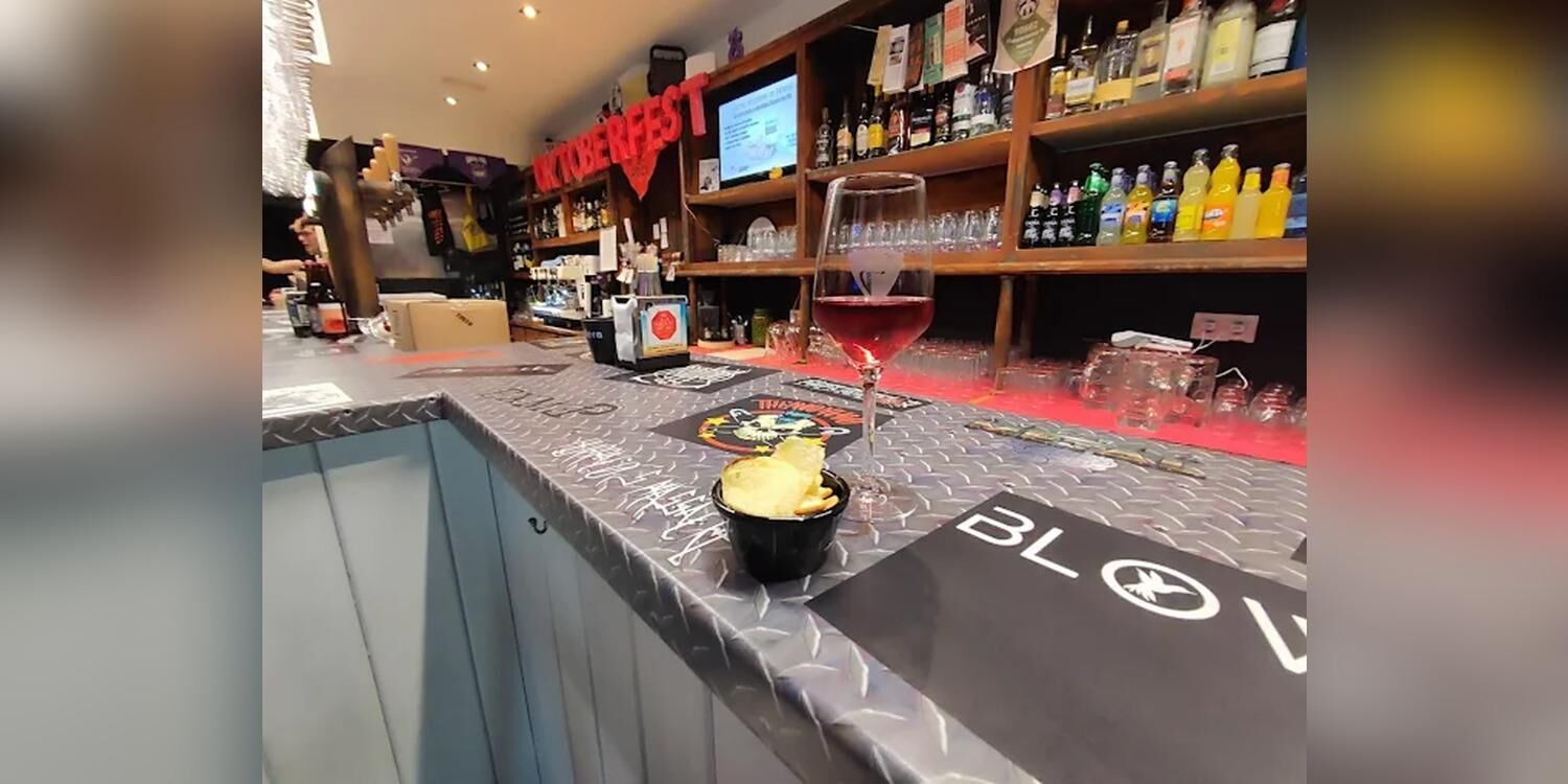 ROCK TAVERN FAROLES, restaurant