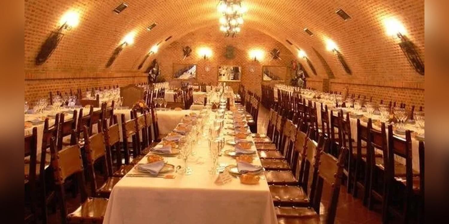 Restaurante Mesón Don Pelayo, restaurant