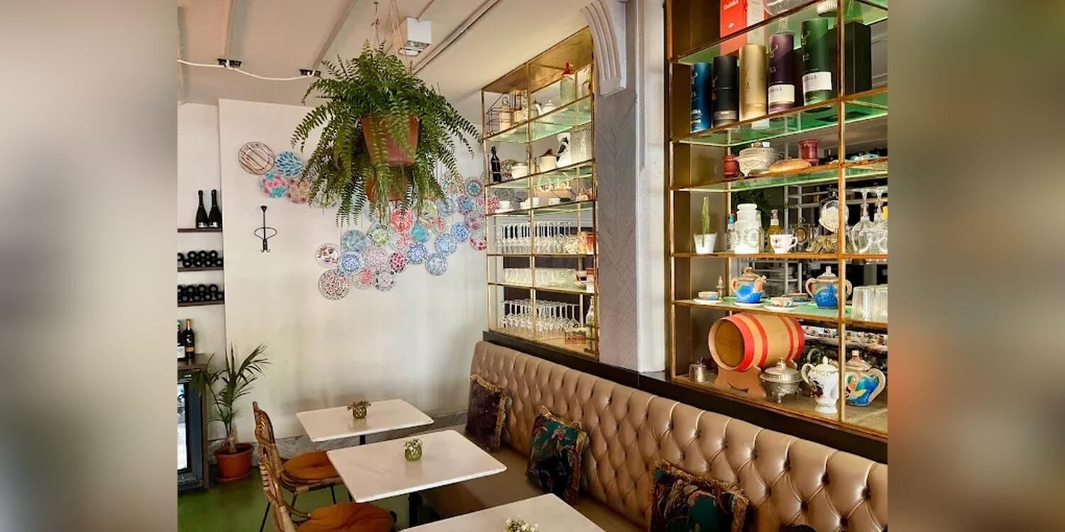 Happy River, restaurant