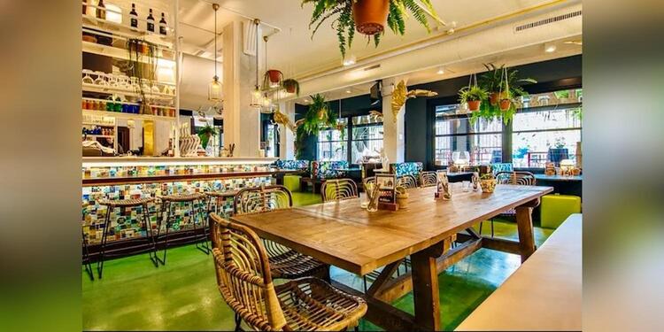 Happy River, restaurant