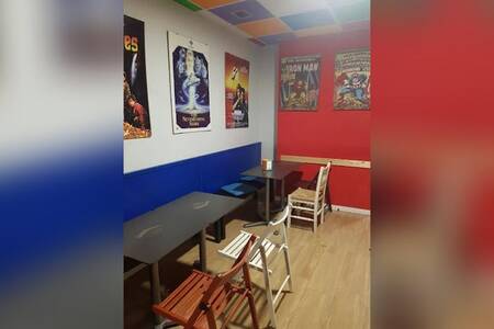 Delorean Lounge Ruzafa, Bar València Eixample #0