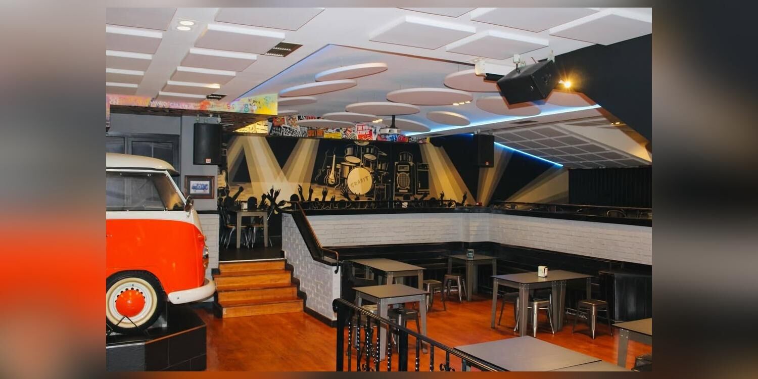 Grafit kafetegia, bar