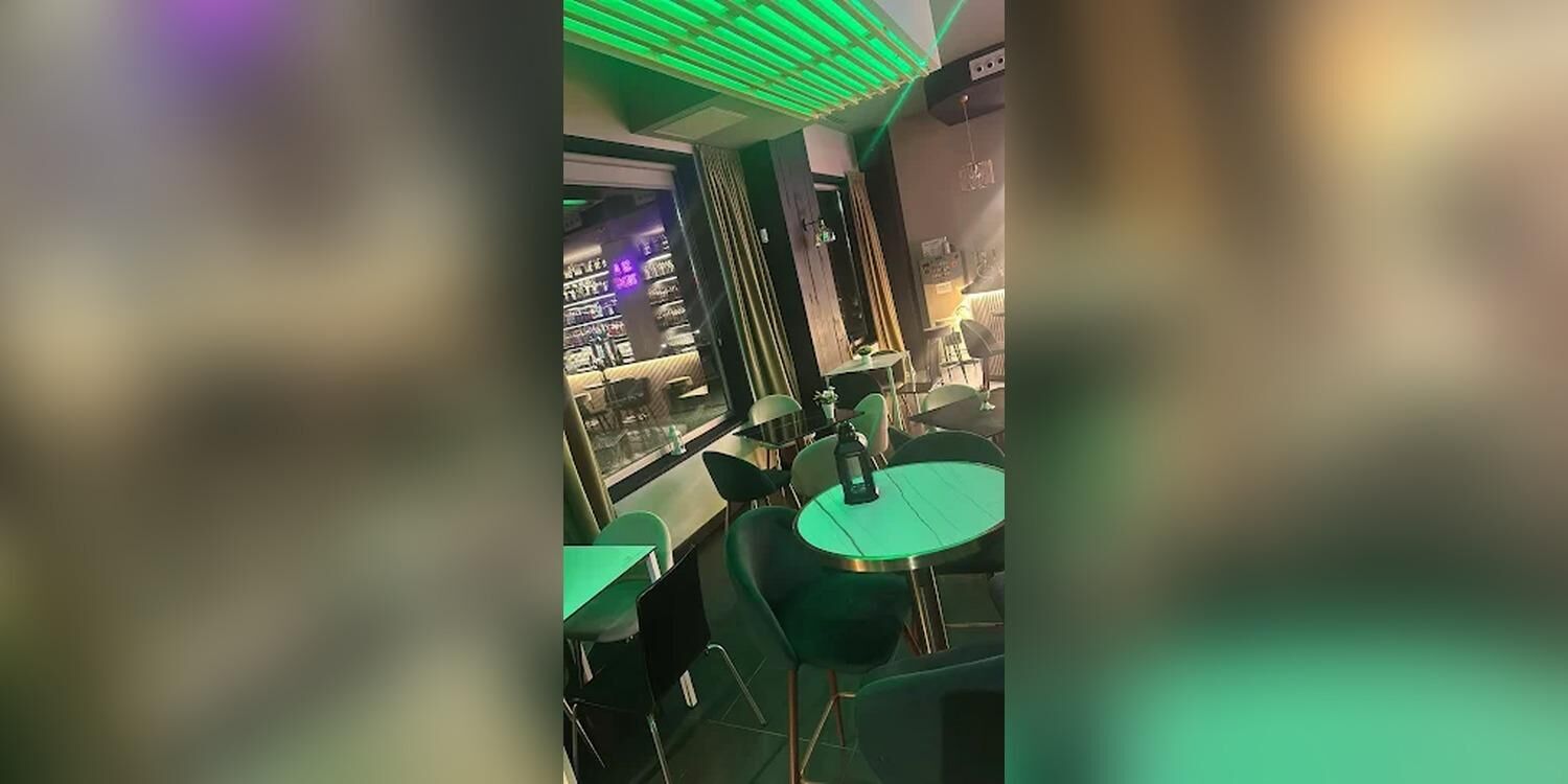 BarGivenchyParquesol, bar