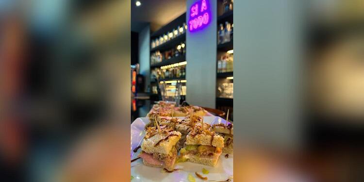 BarGivenchyParquesol, bar