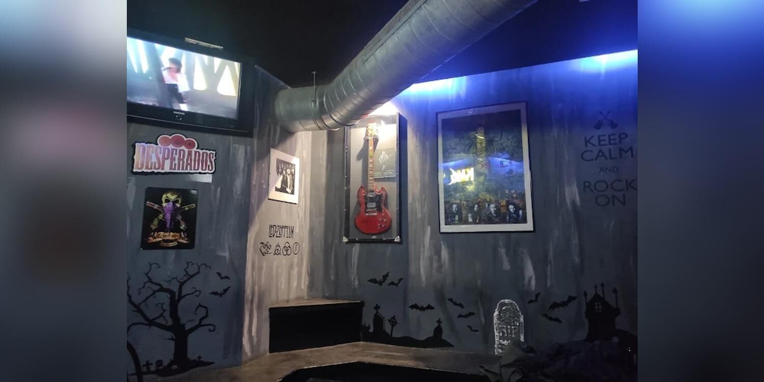 Hells Bells Rock Pub, bar