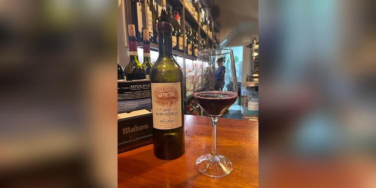 Taska Beltz | Vinos, Rock y Cazuelitas, bar