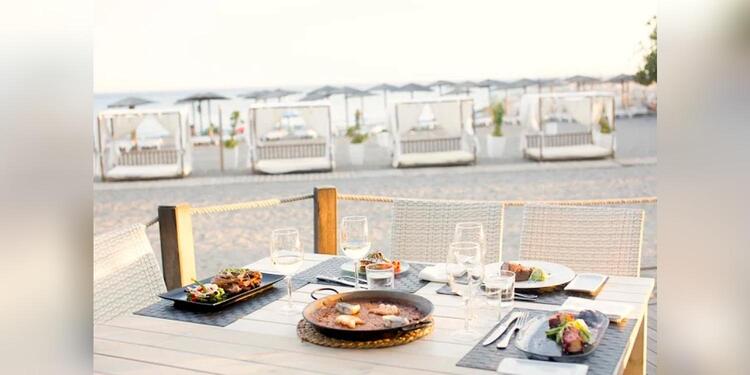 Candado Beach, restaurant