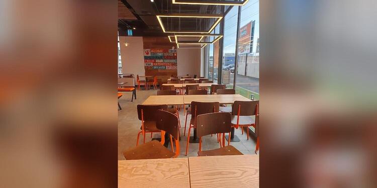 Popeyes Famous Louisiana Chicken, restaurant