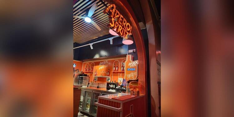 Carbone Spritz Bar, bar