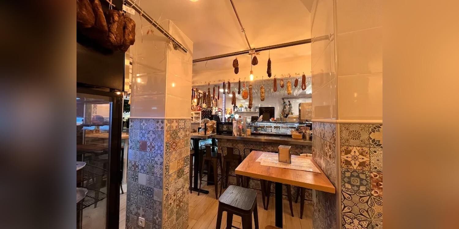 La Bionda y la Mora | Bar de tapas italianas, bar