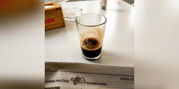 Mesón Al-qasaba, bar