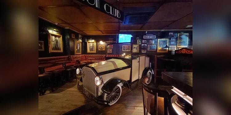 Premier Room Teatinos, bar