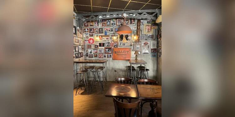 The Retro Copas, bar