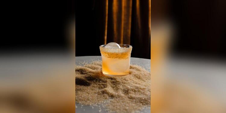 Renard Cocktail Club, bar