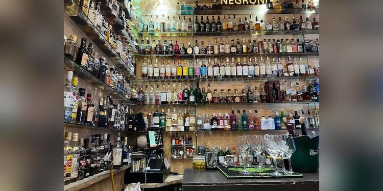 La Antigua Cigarrería, bar