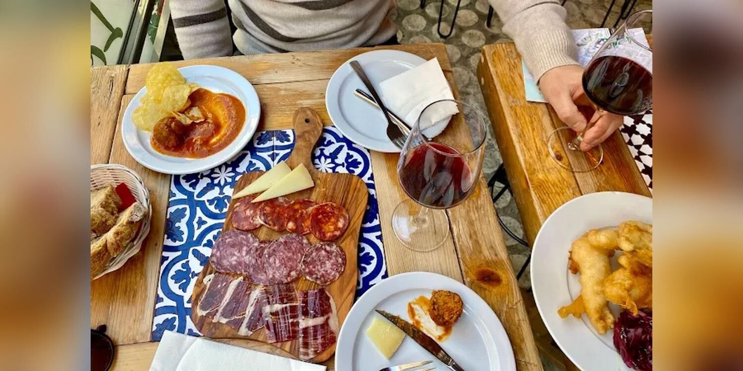 LOLITA Taberna Andaluza, bar