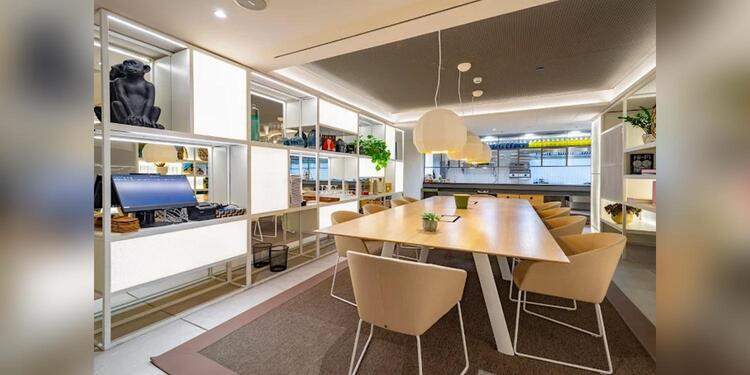 Lateral César Augusto, restaurant