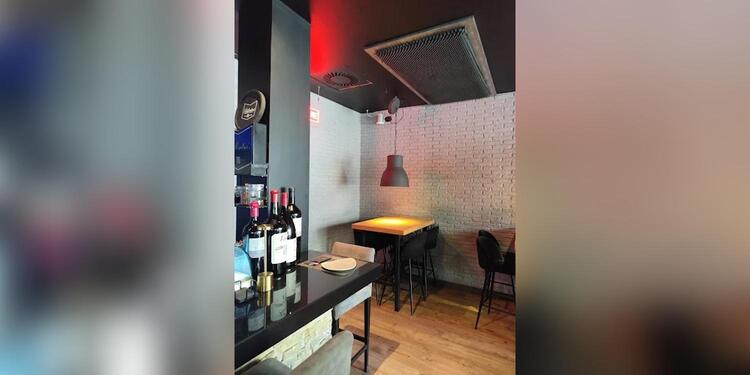 Smooth Gastro Bar, restaurant