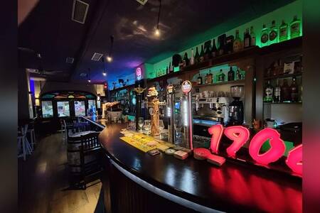 Invictus, Bar Zaragoza Universidad / San Francisco #0