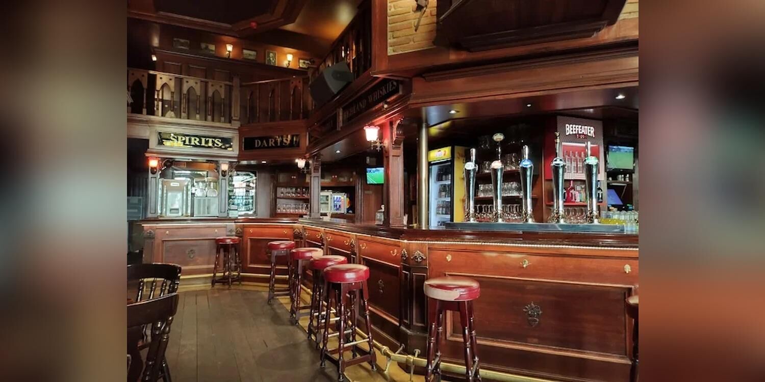 Canterbury Salamero, bar