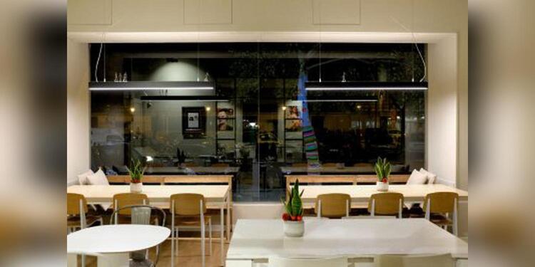 Restaurante PÁJAROS EN LA CABEZA, restaurant