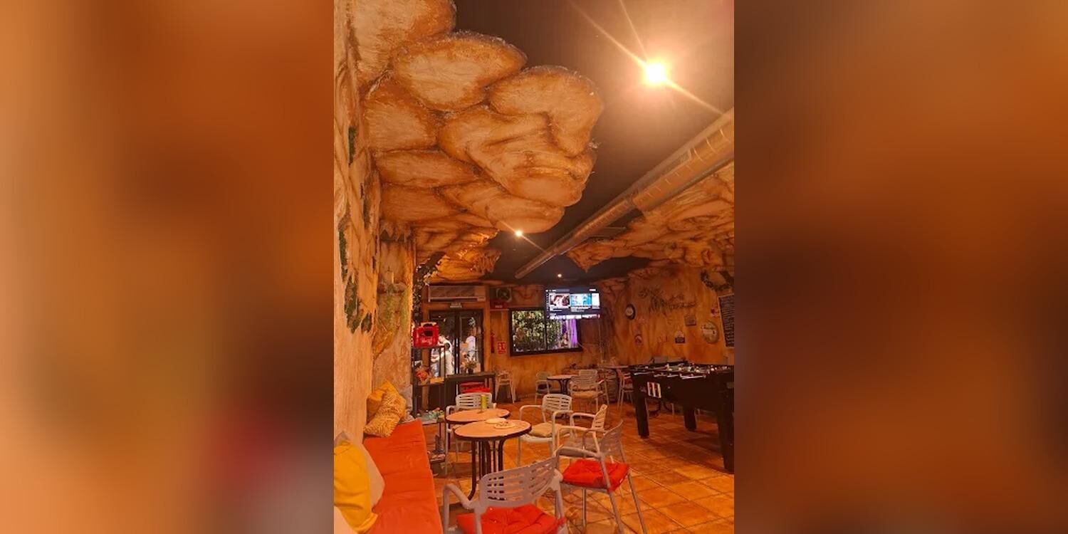 Bar La Cueva, bar