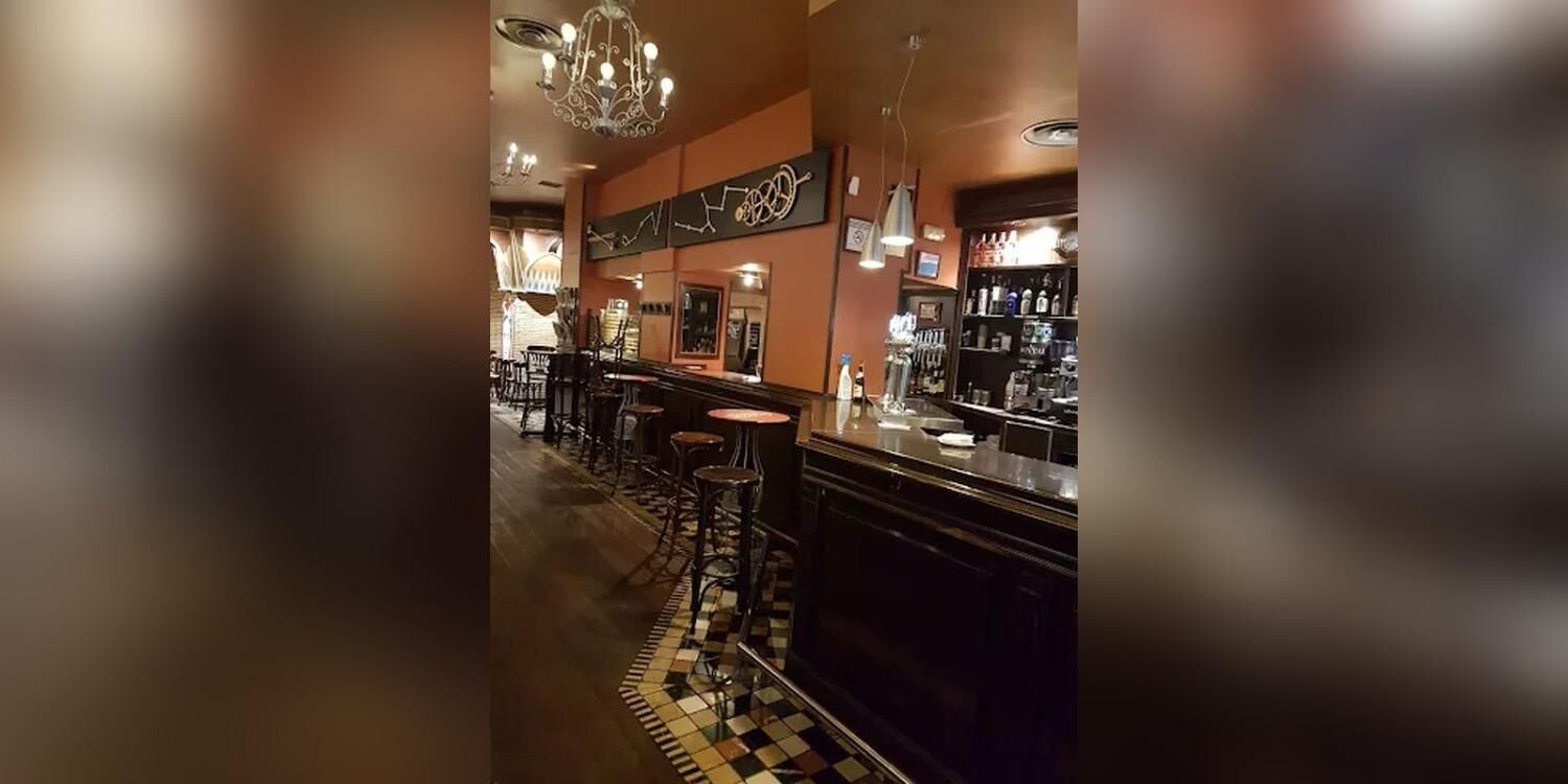 Café Universal, bar