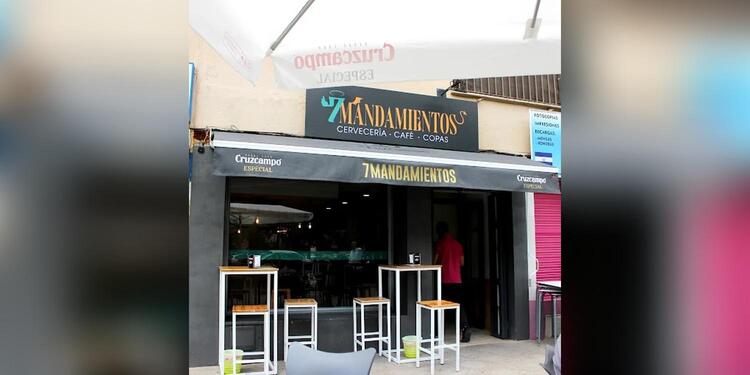7 Mandamientos, bar