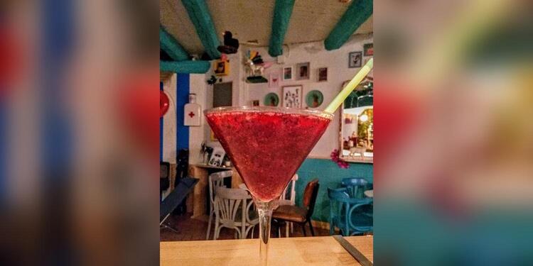 Coctelería El Loco Yibril, bar