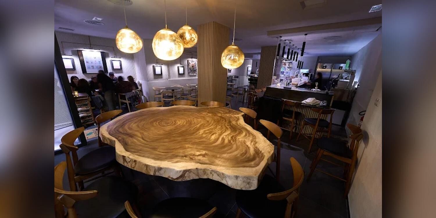 Moonlight Experimental Bar, bar