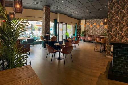 Bar Mama Queen Café y Copas, Bar Sevilla Triana #0