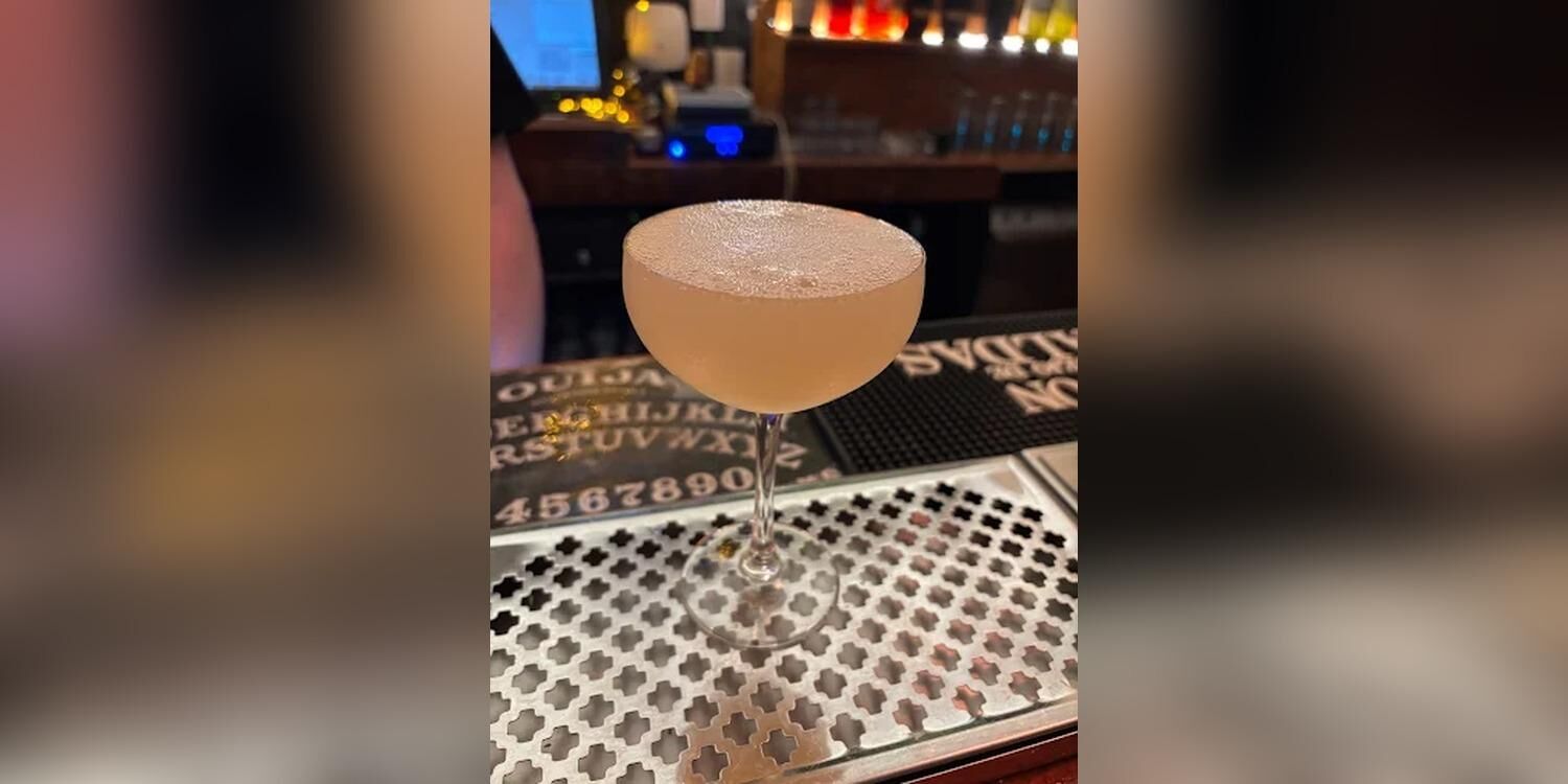 L'Alquímia lounge cultural, bar