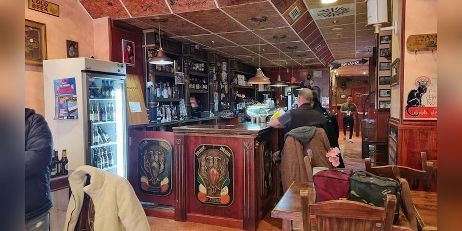 El puente de Goya, bar