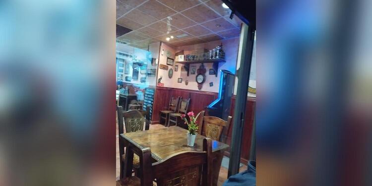 El puente de Goya, bar