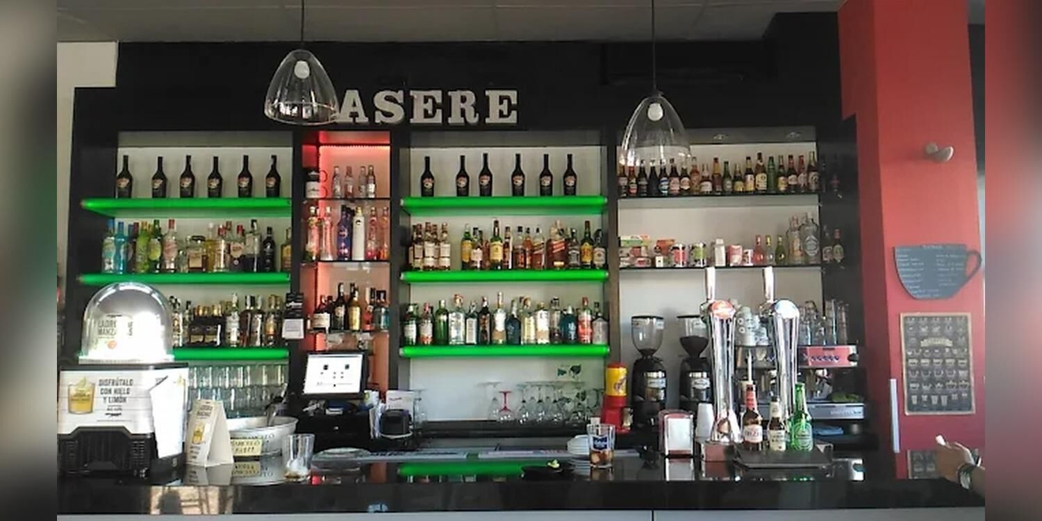 Asere Cafe & Copas, bar
