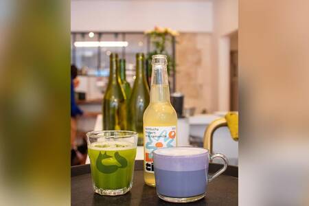 Mauvaise Herbe - Bistrot Café Végétal Marseille, Restaurant Marseille Vieux-Port #0