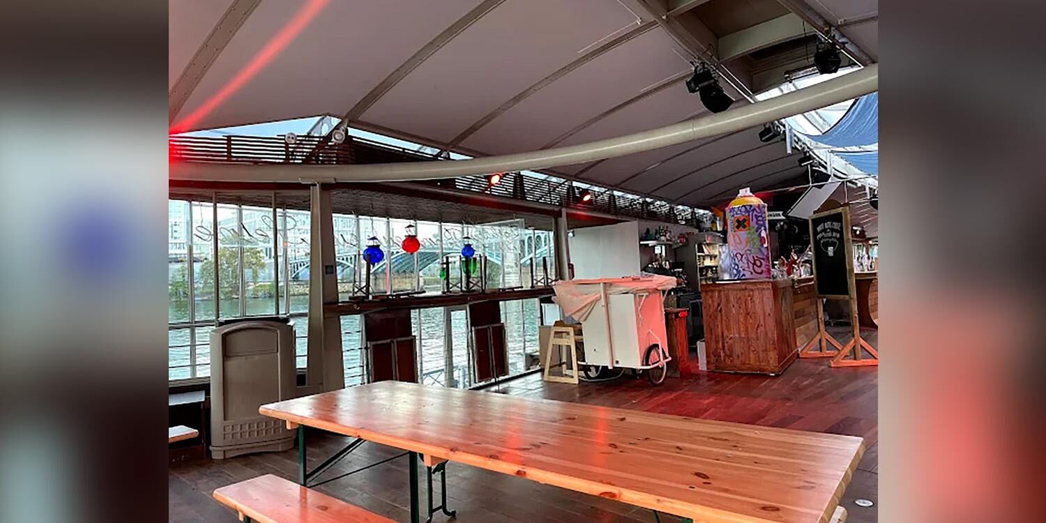 Rosa Bonheur à l'Ouest, bar