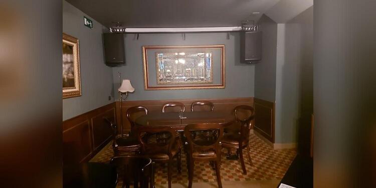 Saint Anthony?s Irish Pub, restaurant